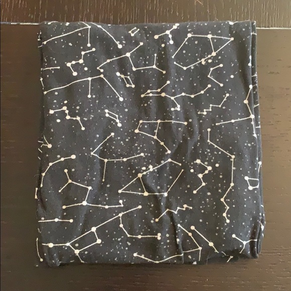 Lularoe TC constellation leggings - Picture 3 of 5